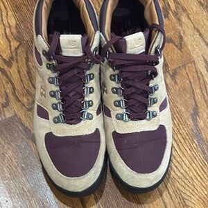 New Balance Men's Boots in Tan and Burgundy